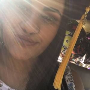 Meet your Posher, Justina